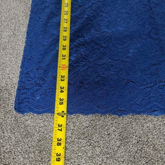 Windsor Lace Dress - Picture 11 of 11